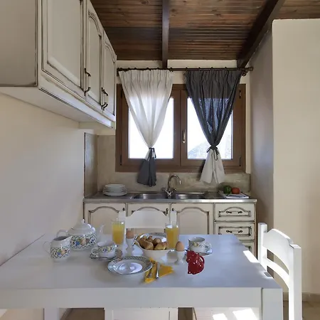 Apartment Polydor